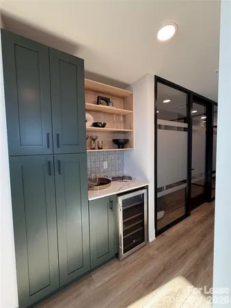 $3,997 | 124 East Kingston Avenue, Unit C1B, Charlotte, NC 28203
