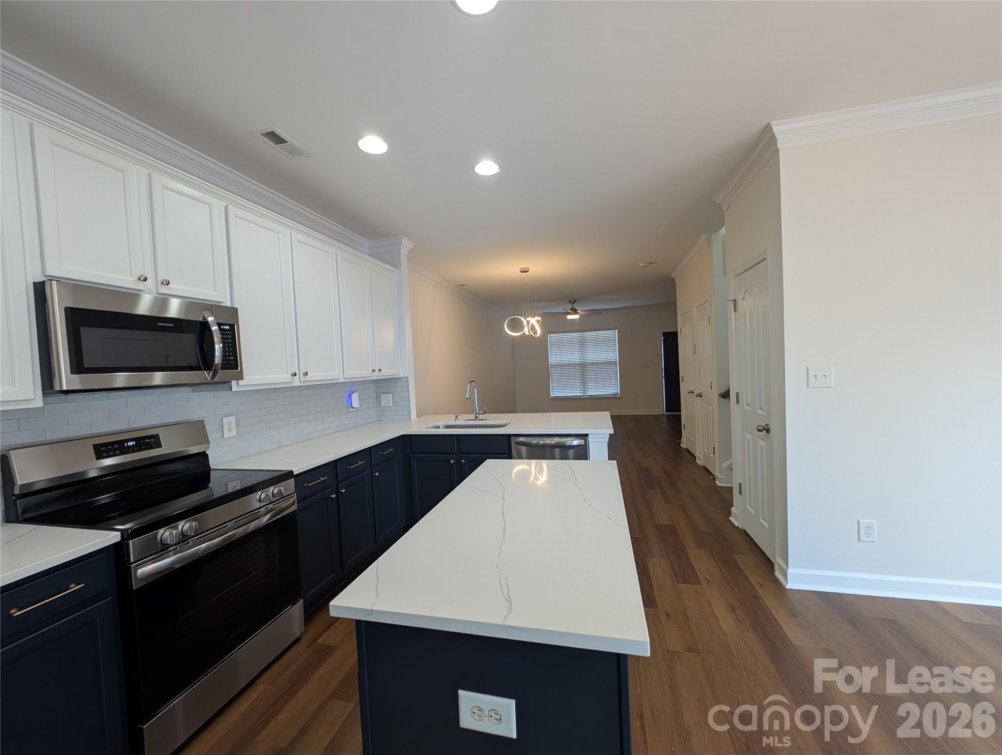 5133 Prosperity Church Road Charlotte, NC 28269 - Photo 3 of 29