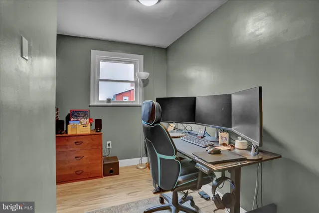 $215,000 | 102 West Jackson Street, Fleetwood, PA 19522