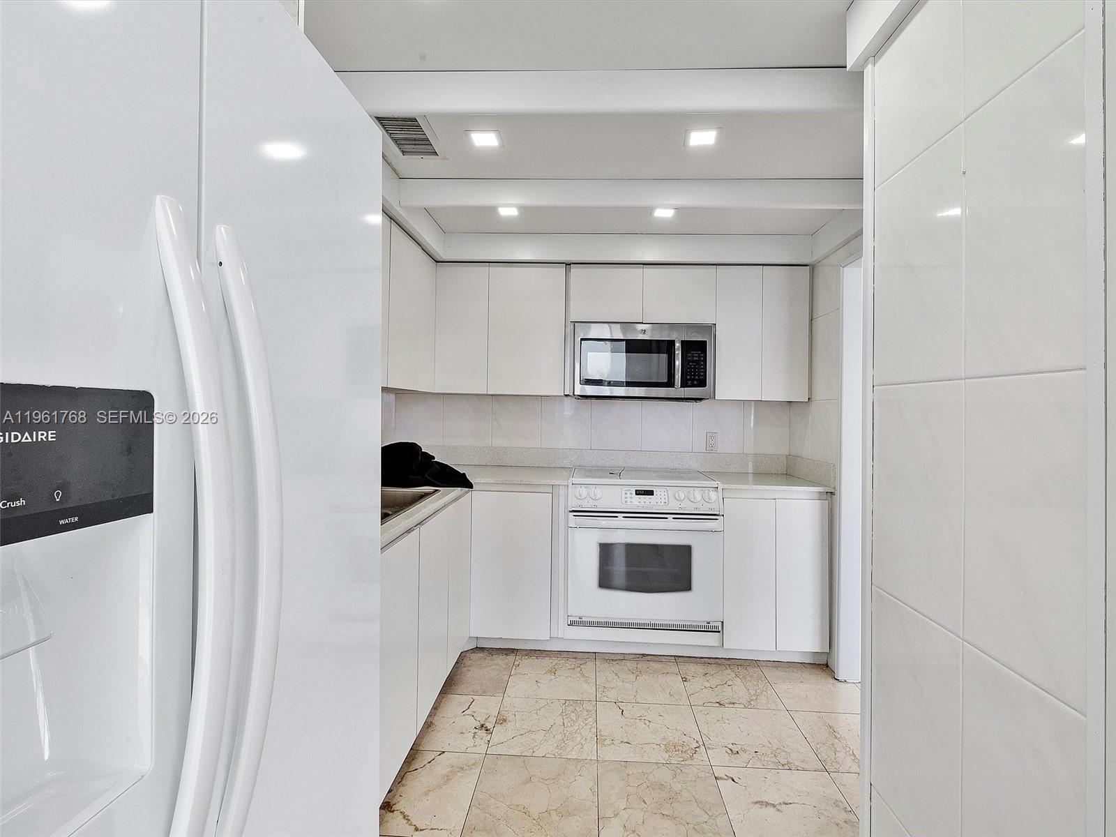 900 Bay Drive, Unit 1012 Miami Beach, FL 33141 - Photo 7 of 50