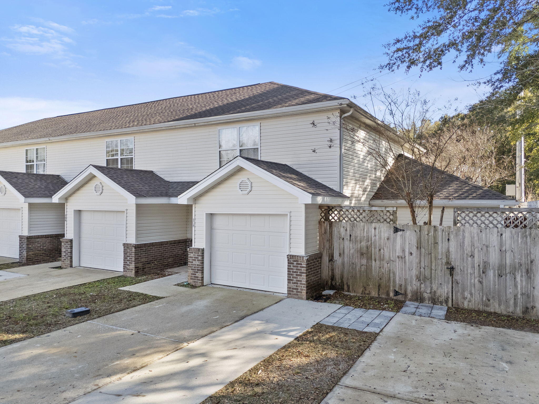 a view of a front of house with a garage