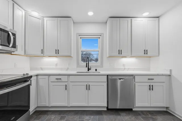 $264,900 | 2706 South 48th Street, Milwaukee, WI 53219