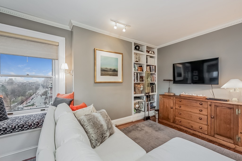48 Beacon Street, Unit 8F Boston, MA 02108 - Photo 4 of 15