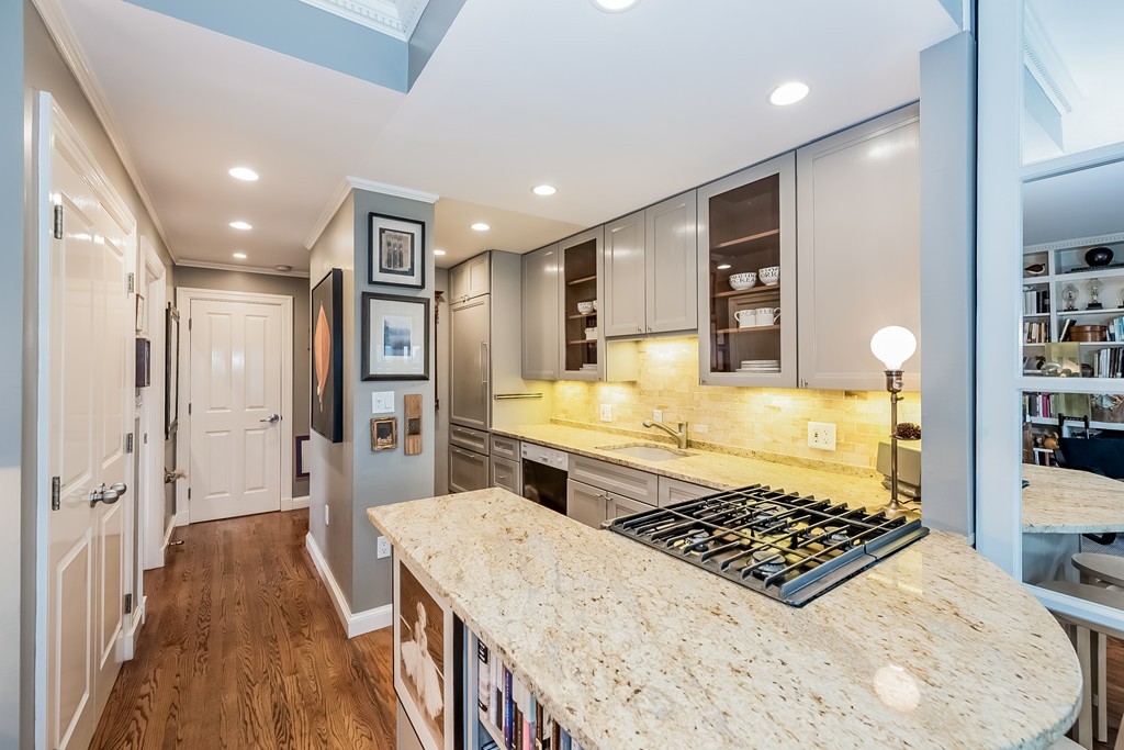 48 Beacon Street, Unit 8F Boston, MA 02108 - Photo 6 of 15