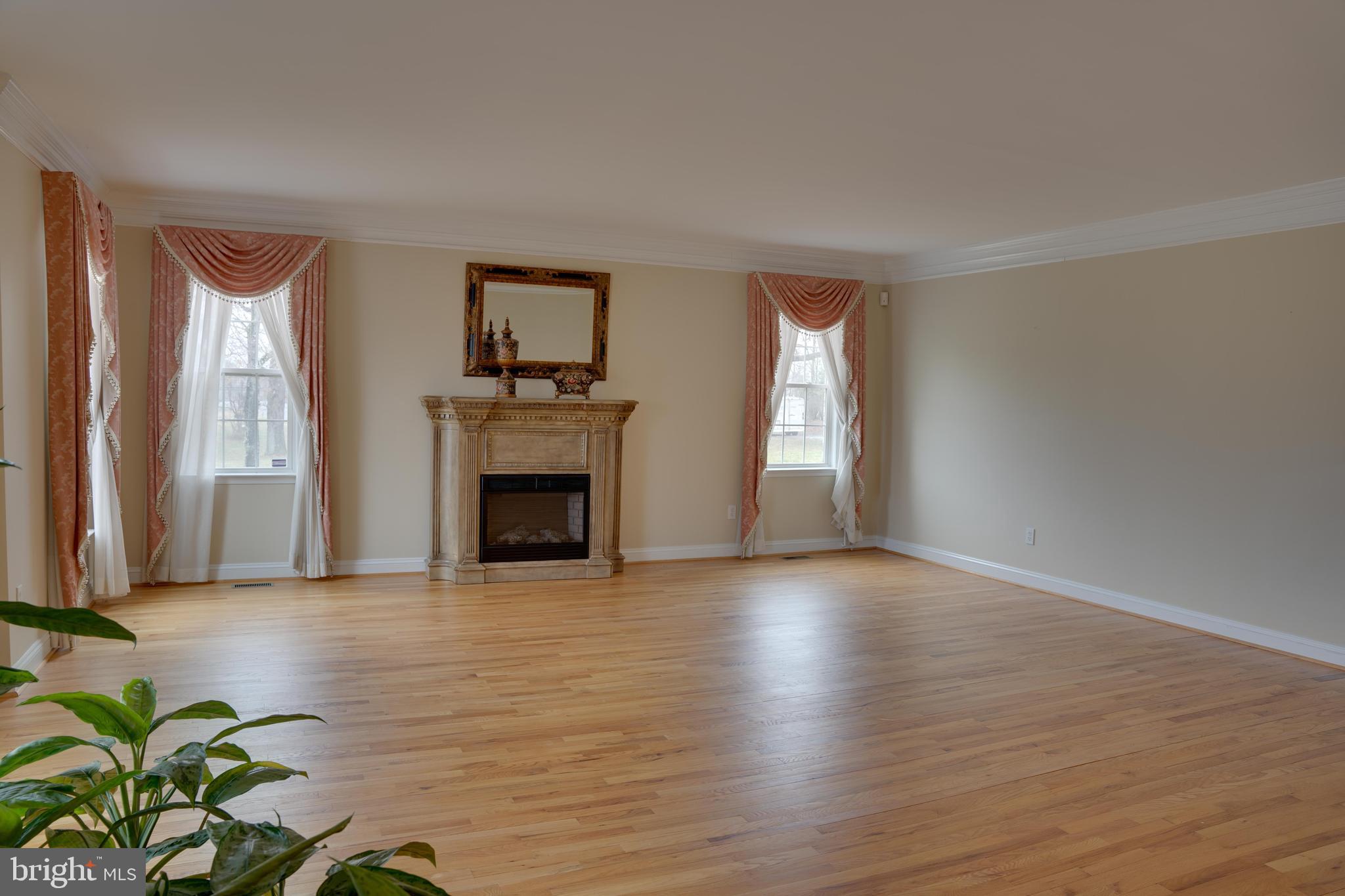 15529 Holly Grove Road Silver Spring, MD 20905 - Photo 12 of 48