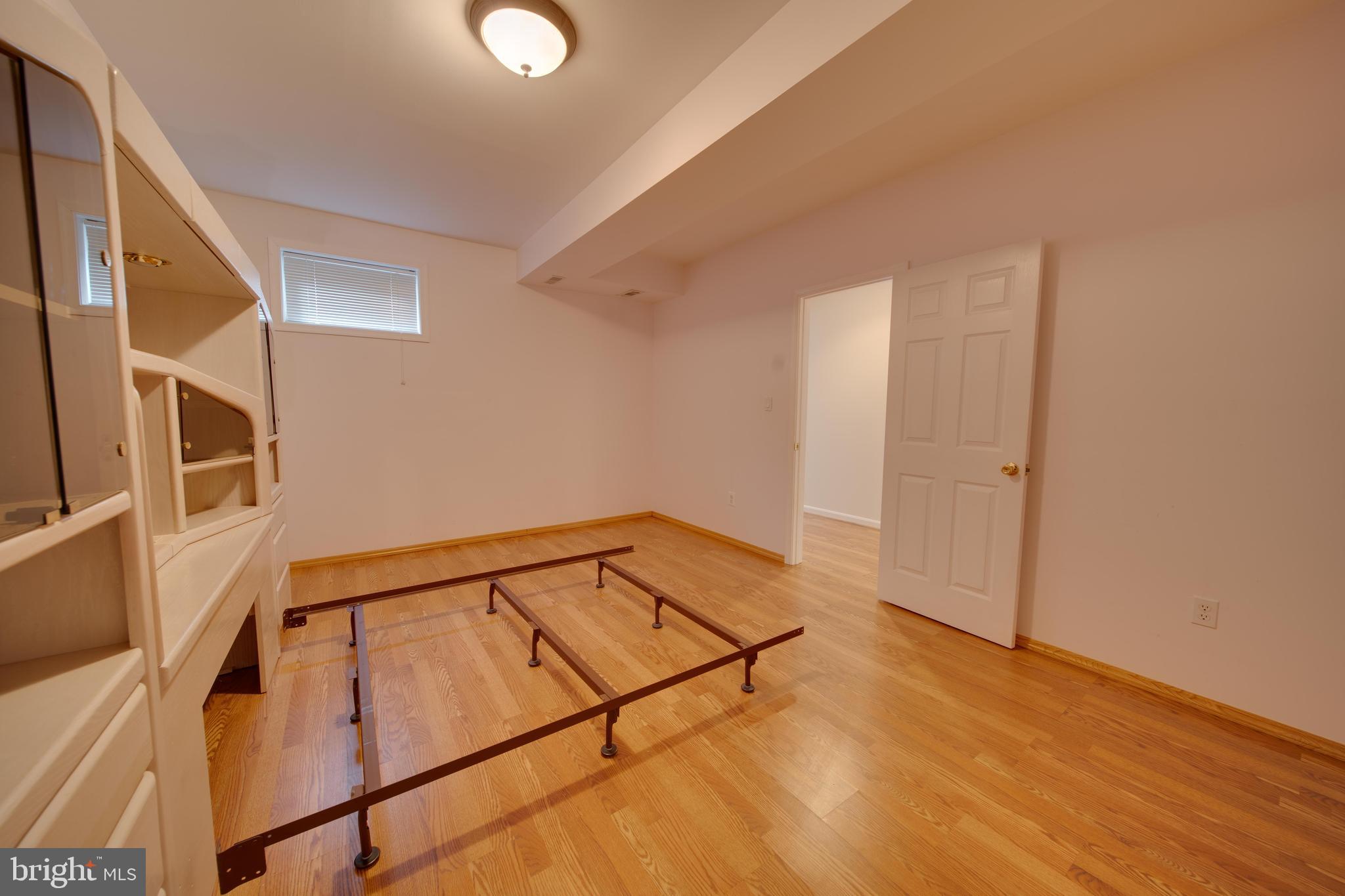 15529 Holly Grove Road Silver Spring, MD 20905 - Photo 40 of 48