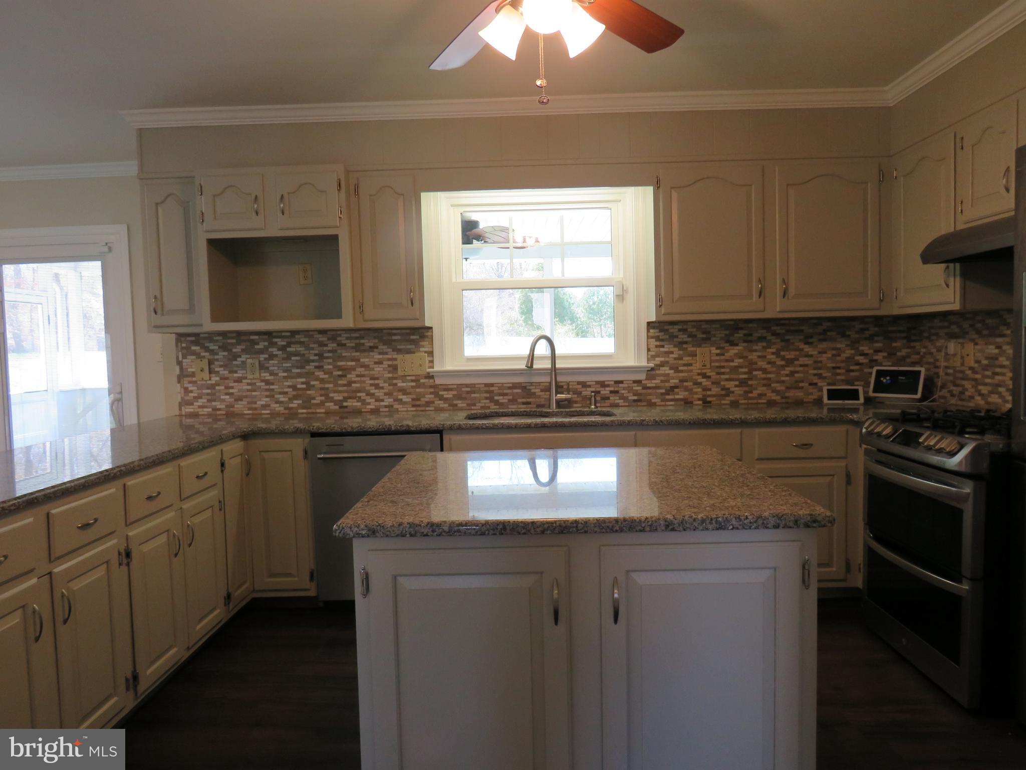 10 Spring Hill Road Perkasie, PA 18944 - Photo 15 of 74 Kitchen