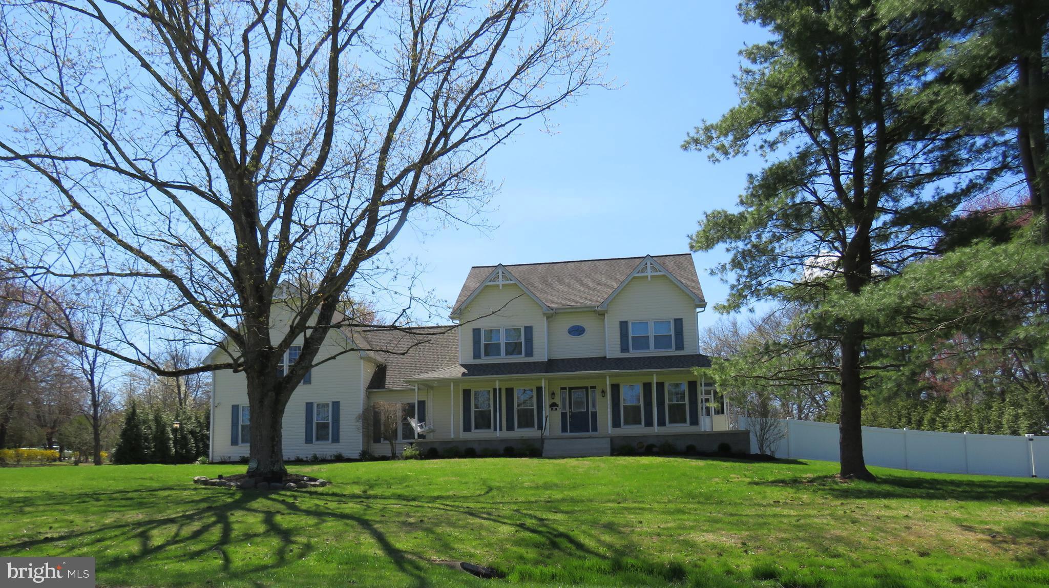 10 Spring Hill Road Perkasie, PA 18944 - Photo 4 of 74 This house is great for entertaining