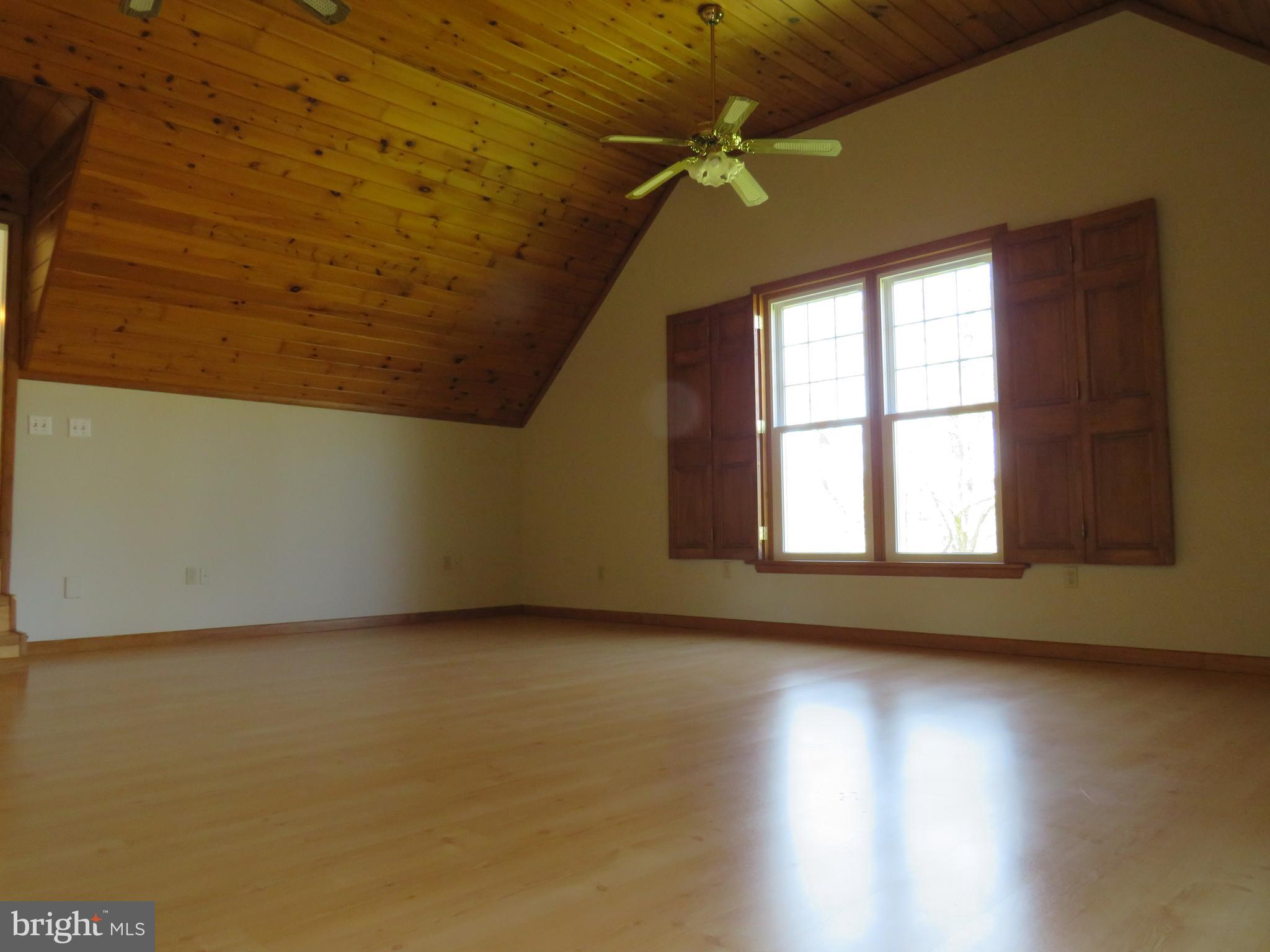 10 Spring Hill Road Perkasie, PA 18944 - Photo 48 of 74 Primary bedroom