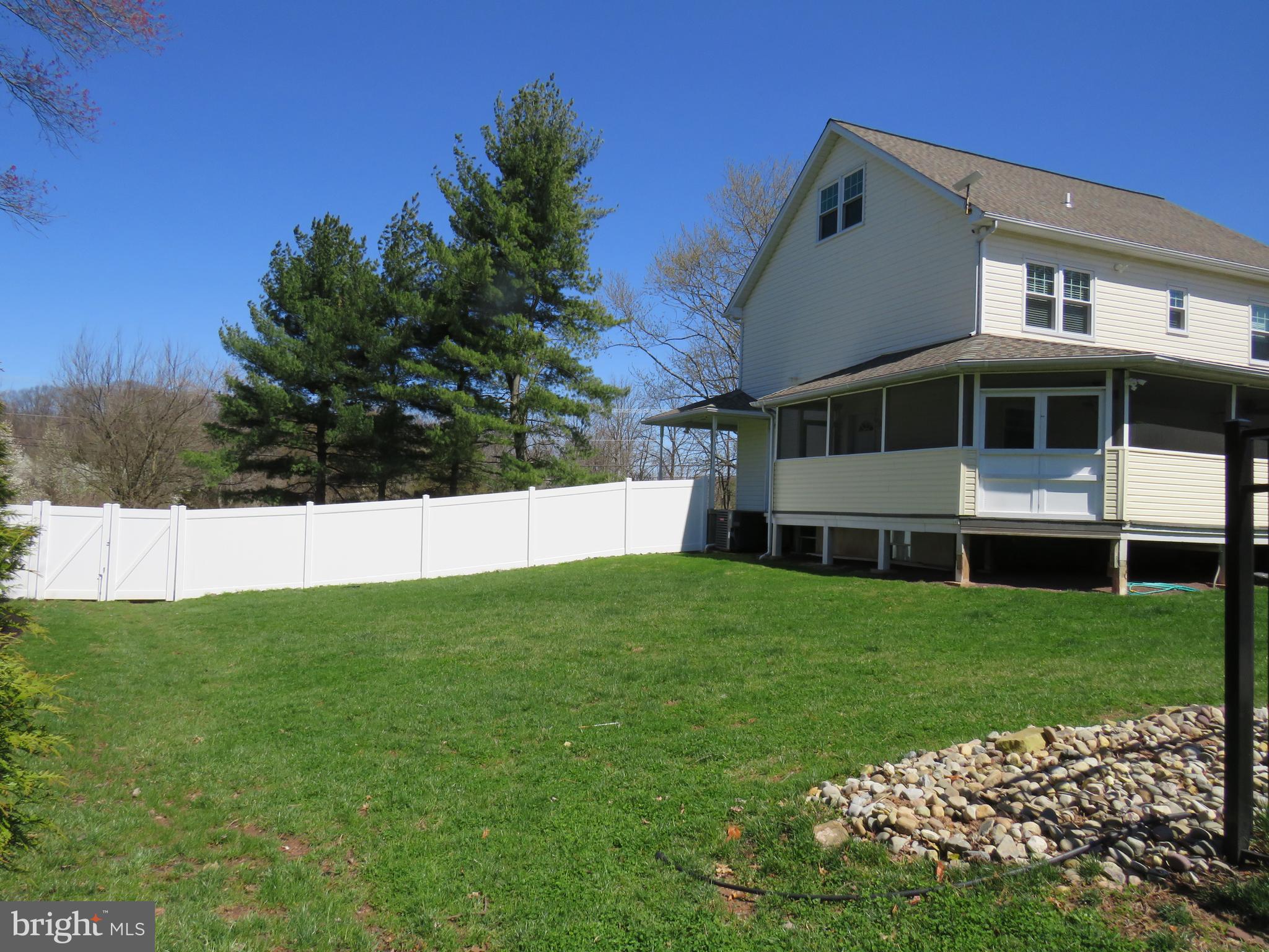 10 Spring Hill Road Perkasie, PA 18944 - Photo 62 of 74 Back Yard