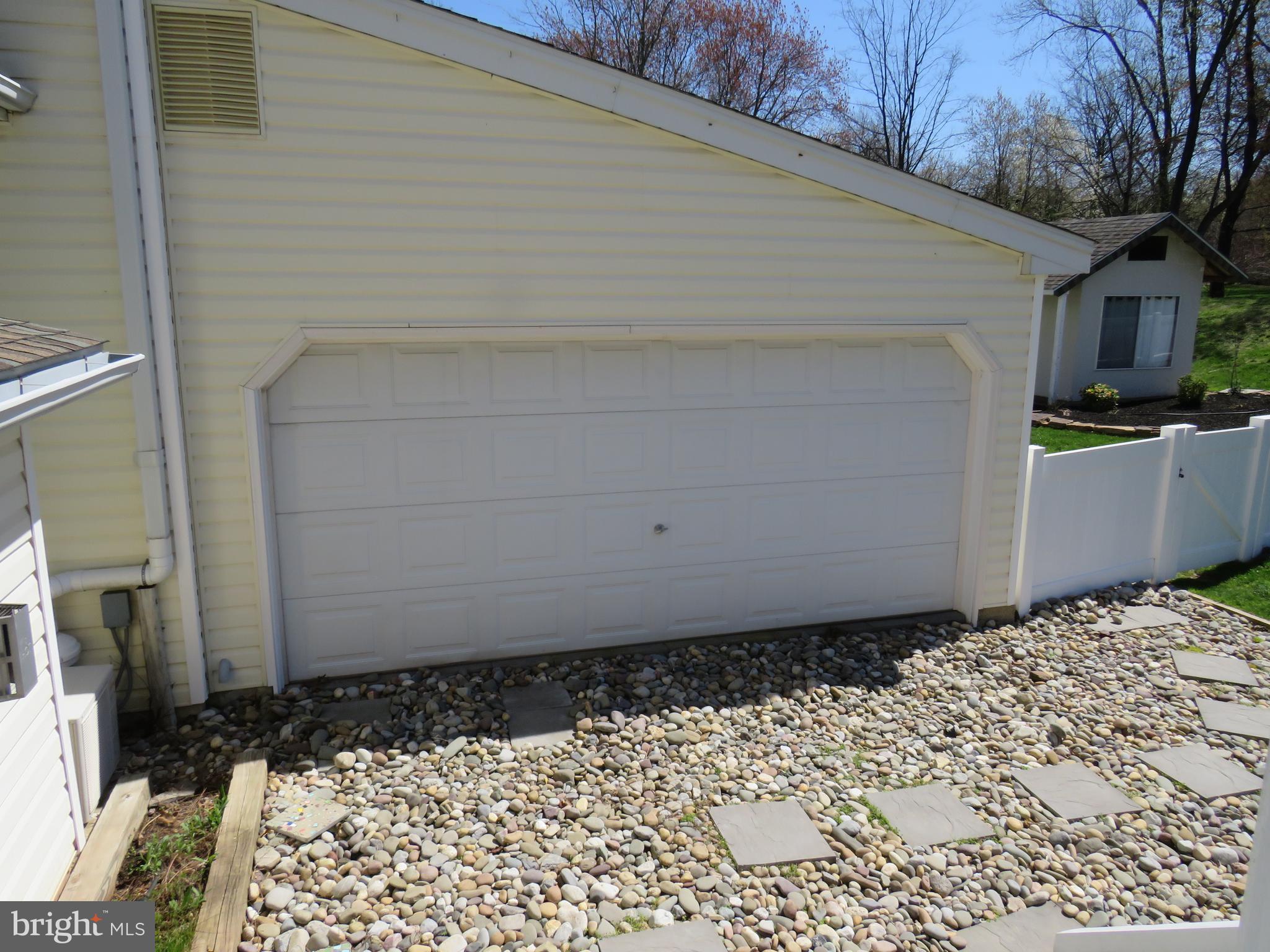 10 Spring Hill Road Perkasie, PA 18944 - Photo 70 of 74 Back yard access to two car garage
