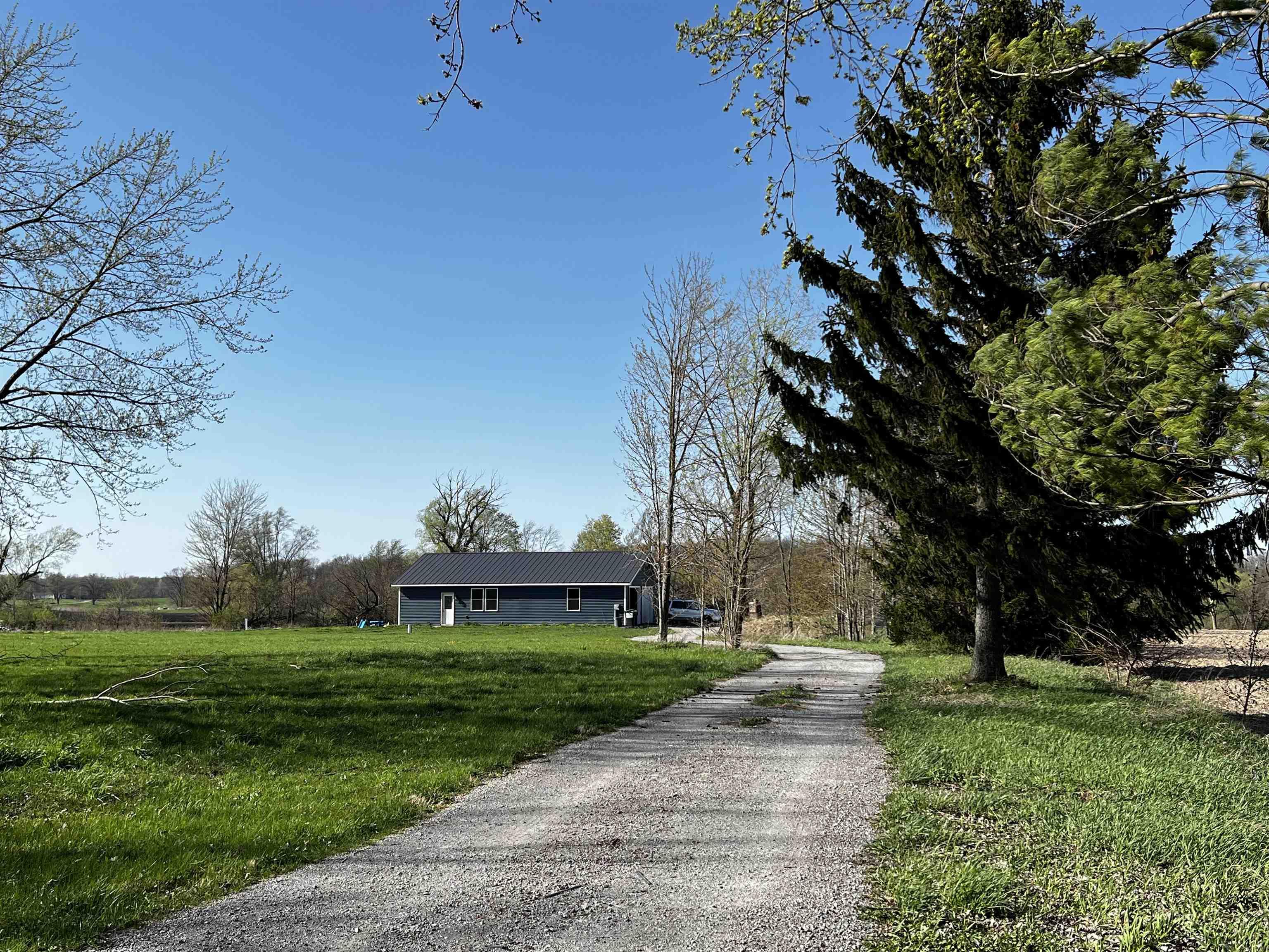 5445 County Road 40 Butler, IN 46721 - Photo 3 of 29