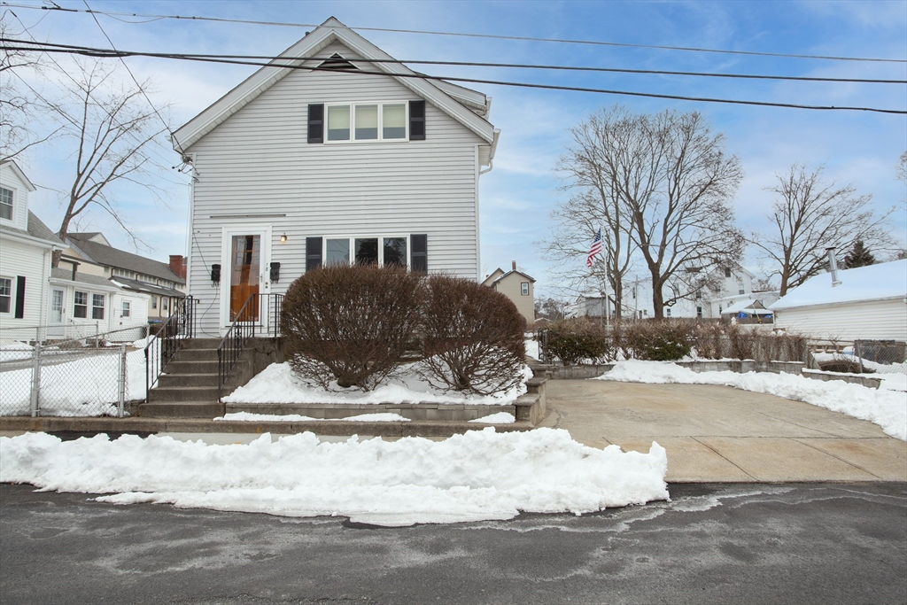 18 Cottage Street, Unit 2 Medford, MA 02155 - Photo 1 of 17