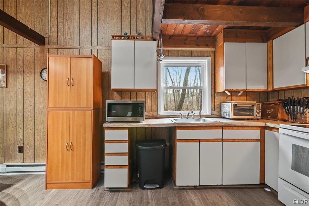 3103 Delaware Circle Bushkill, PA 18324 - Photo 8 of 43