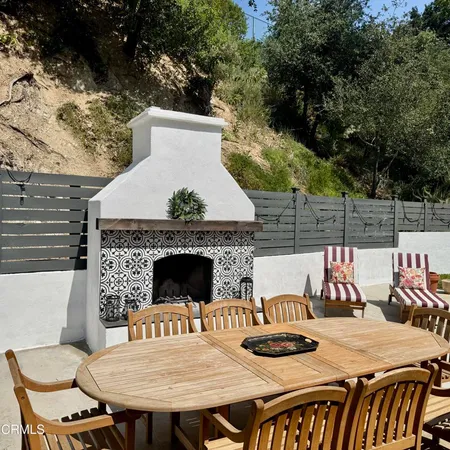 $1,588,000 | 2013 El Vista Court, Glendale, CA 91208