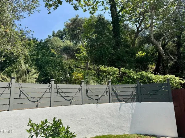 $1,588,000 | 2013 El Vista Court, Glendale, CA 91208