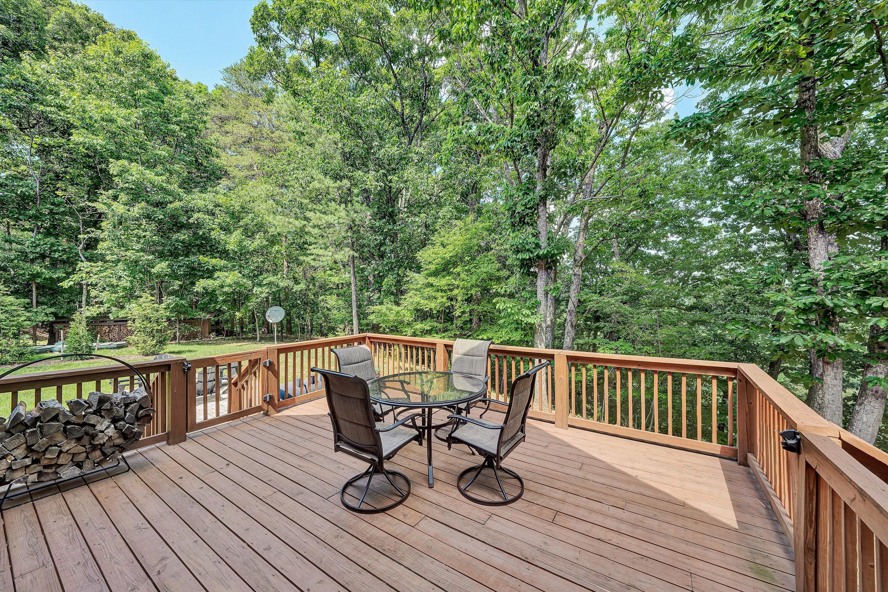 6211 Hillcrest Road Salem, VA 24153 - Photo 29 of 36 a view of balcony deck and patio
