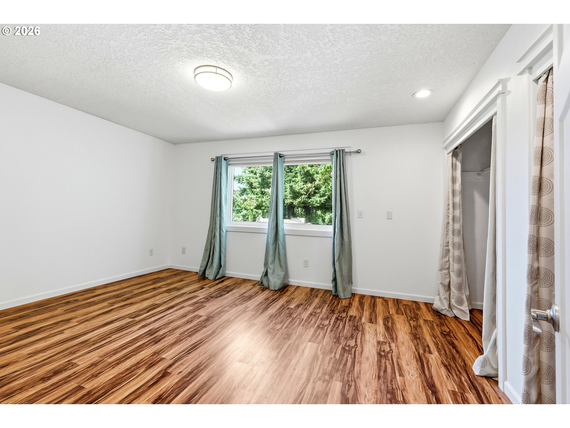 404 Southwest Overlook Court Gresham, OR 97080 - Photo 12 of 35