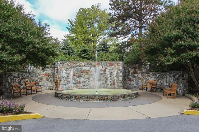 $2,400 | 3310 North Leisure World Boulevard, Unit 621, Silver Spring, MD 20906