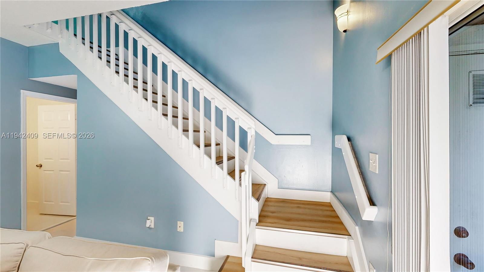 10210 Southwest 154th Place, Unit 1118 Miami, FL 33196 - Photo 19 of 59 a view of entryway