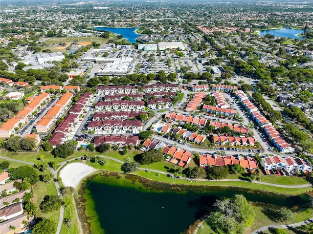 $499,000 | 10210 Southwest 154th Place, Unit 1118, Miami, FL 33196