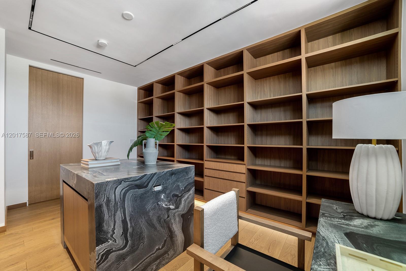 3045 North Bay Road Miami Beach, FL 33140 - Photo 24 of 45
