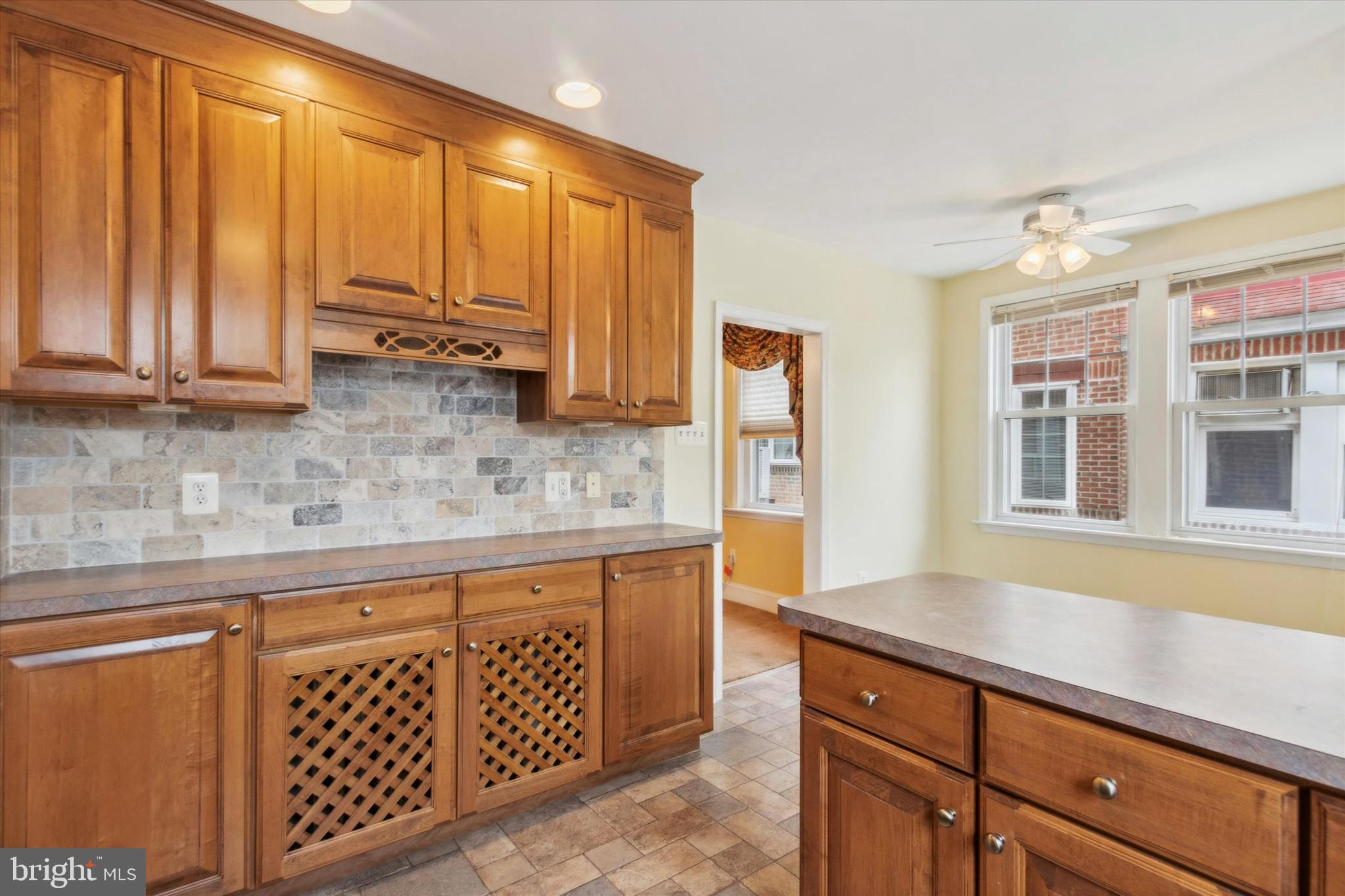 27 Wayne Avenue Springfield, PA 19064 - Photo 8 of 25 Kitchen