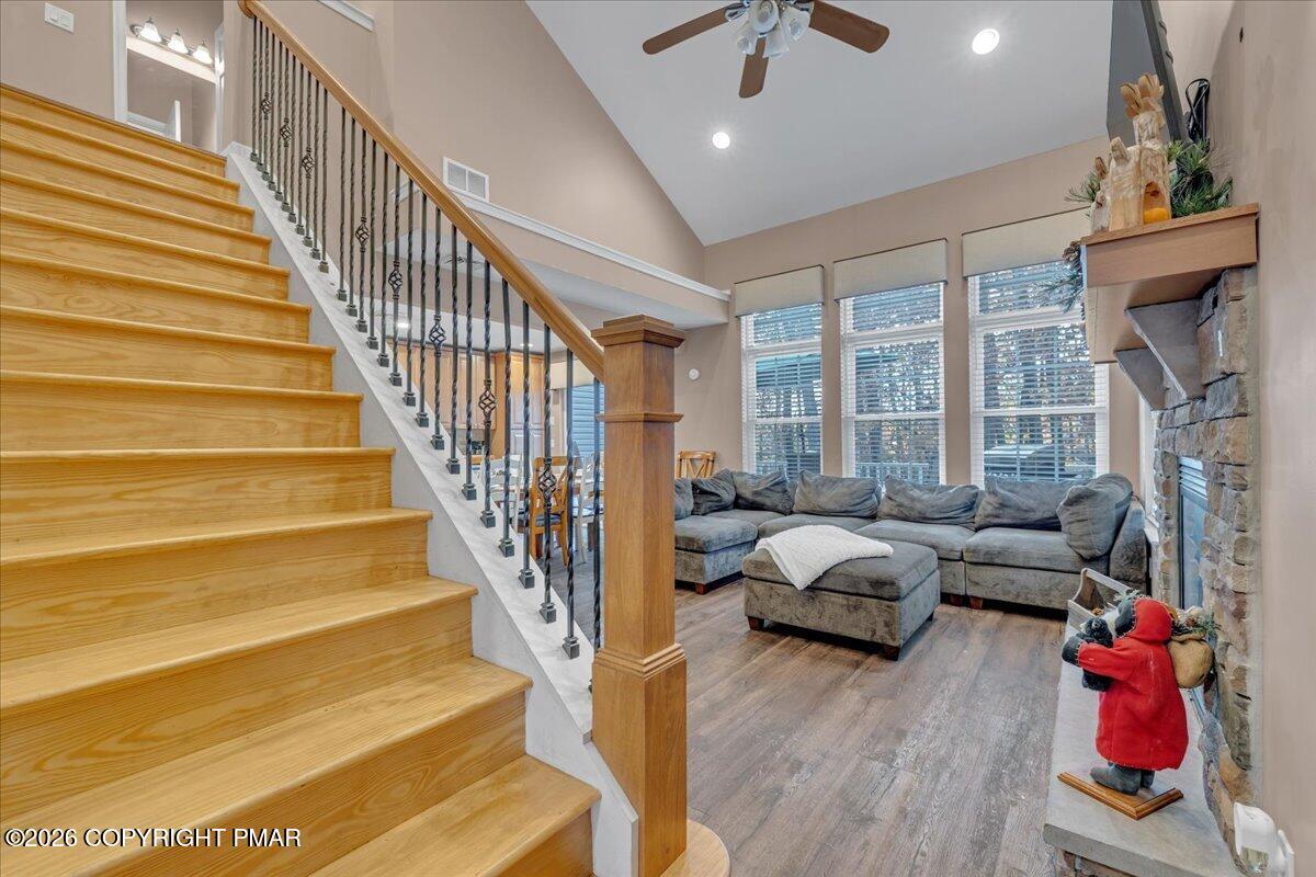 12 Beechwood Road Lake Harmony, PA 18624 - Photo 6 of 44 12 Beachwood Gathering Room
