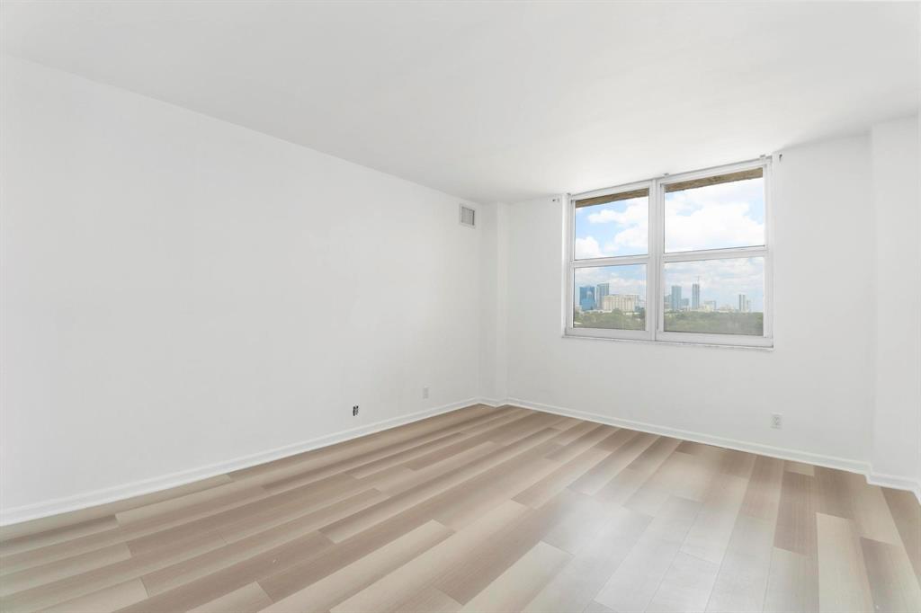 1625 Southeast 10th Avenue, Unit 508 Fort Lauderdale, FL 33316 - Photo 13 of 22 an empty room with a window