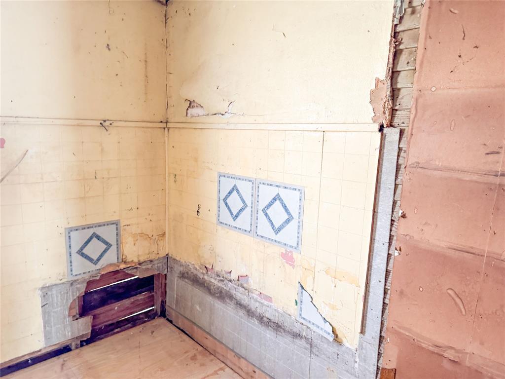 306 West 3rd Street Cisco, TX 76437 - Photo 7 of 35