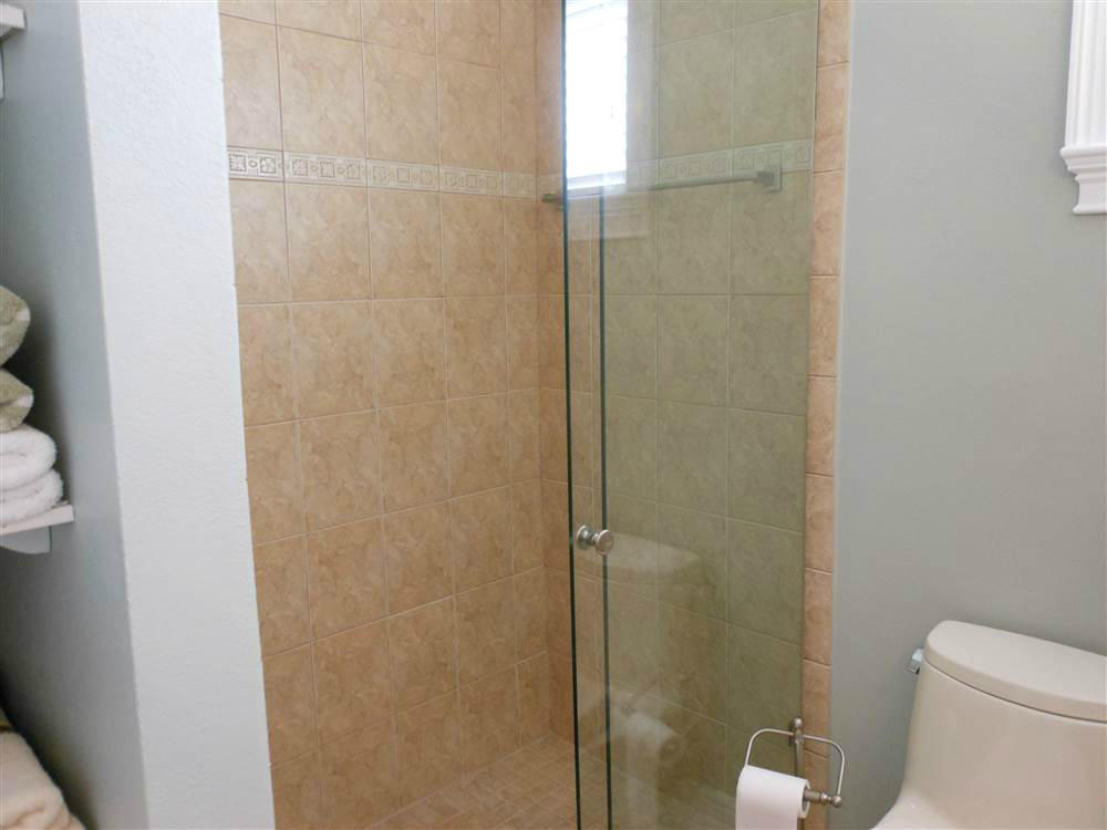 128 Long Key Road Key Largo, FL 33037 - Photo 14 of 20 15381396-14