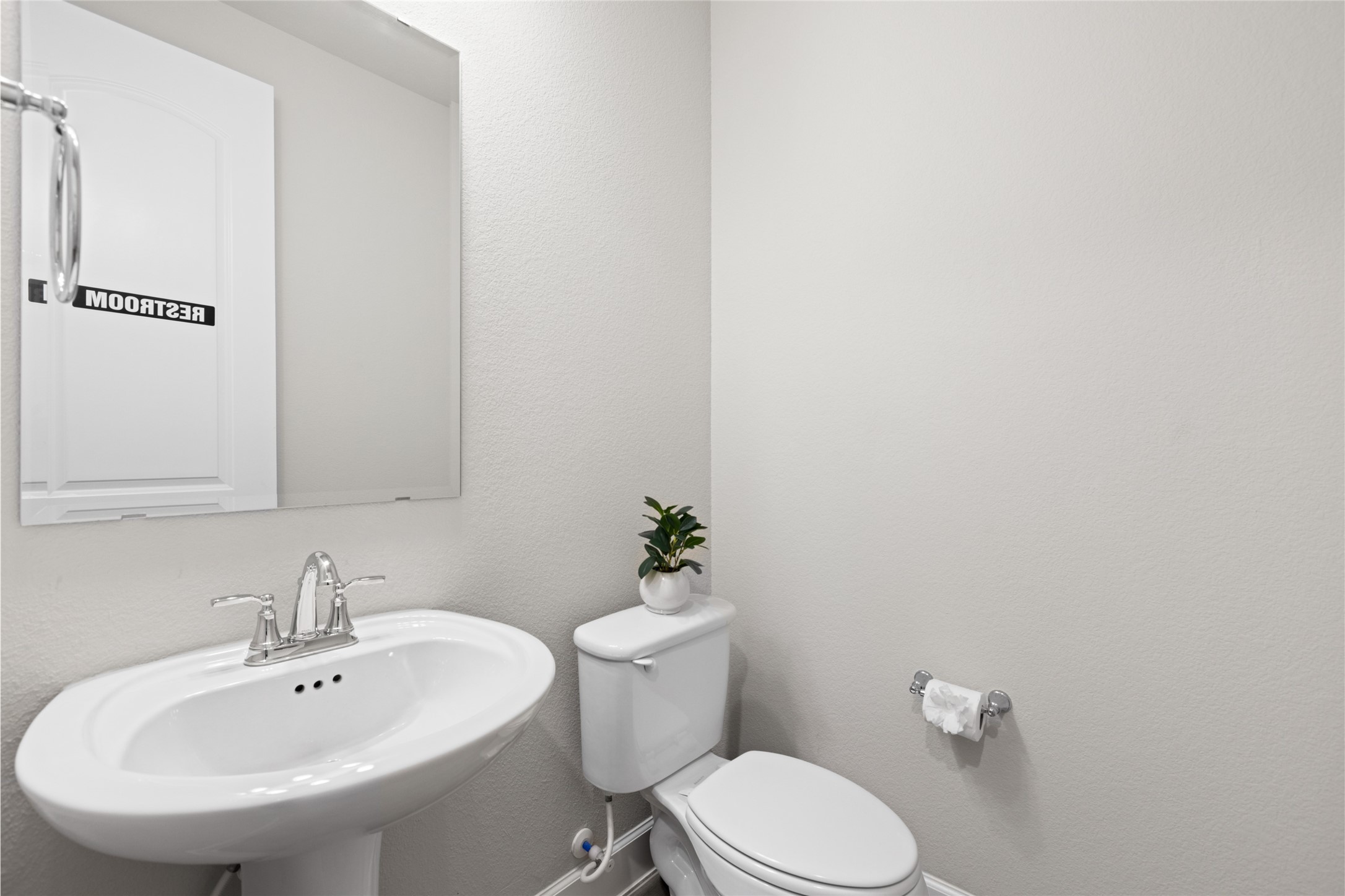 4210 Ana Ridge Lane Fulshear, TX 77441 - Photo 18 of 50 Half Bath