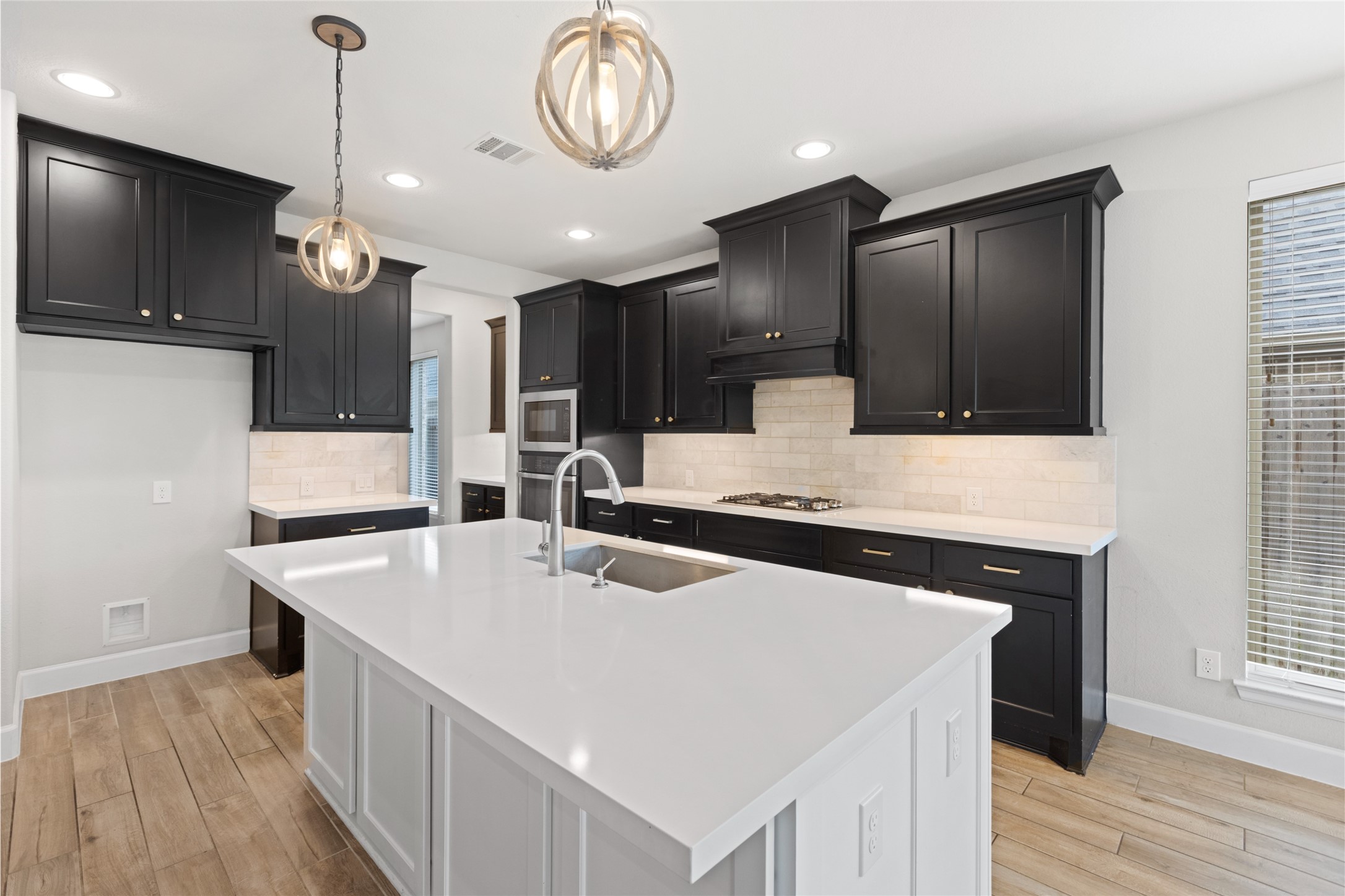 4210 Ana Ridge Lane Fulshear, TX 77441 - Photo 24 of 50 Kitchen