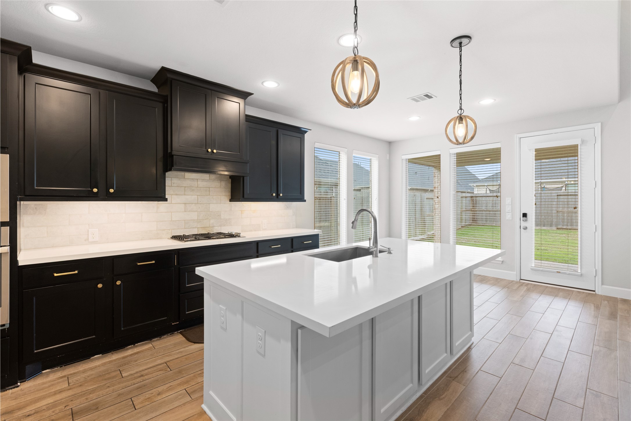 4210 Ana Ridge Lane Fulshear, TX 77441 - Photo 26 of 50 Kitchen