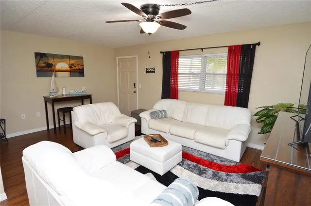 $2,000 | 12760 Indian Rocks Road, Unit 1030 (FURNISHED), Largo, FL 33774