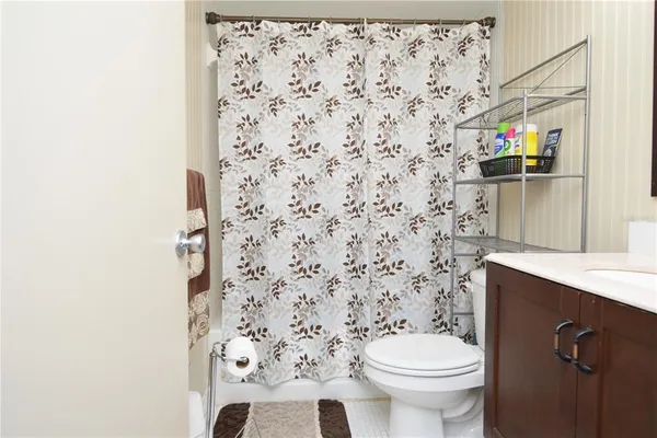 $2,000 | 12760 Indian Rocks Road, Unit 1030 (FURNISHED), Largo, FL 33774
