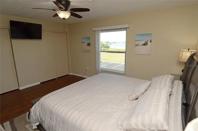 $2,000 | 12760 Indian Rocks Road, Unit 1030 (FURNISHED), Largo, FL 33774