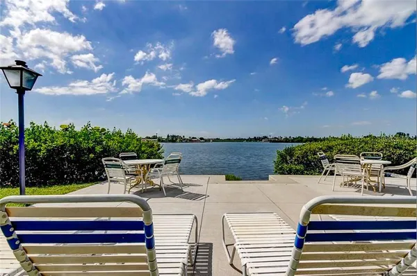 $2,000 | 12760 Indian Rocks Road, Unit 1030 (FURNISHED), Largo, FL 33774