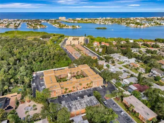 $2,000 | 12760 Indian Rocks Road, Unit 1030 (FURNISHED), Largo, FL 33774