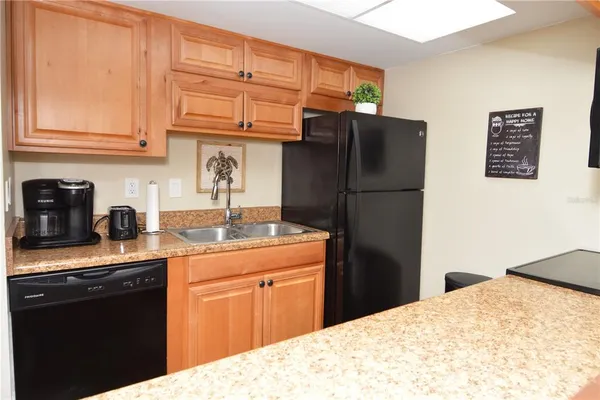 $2,000 | 12760 Indian Rocks Road, Unit 1030 (FURNISHED), Largo, FL 33774