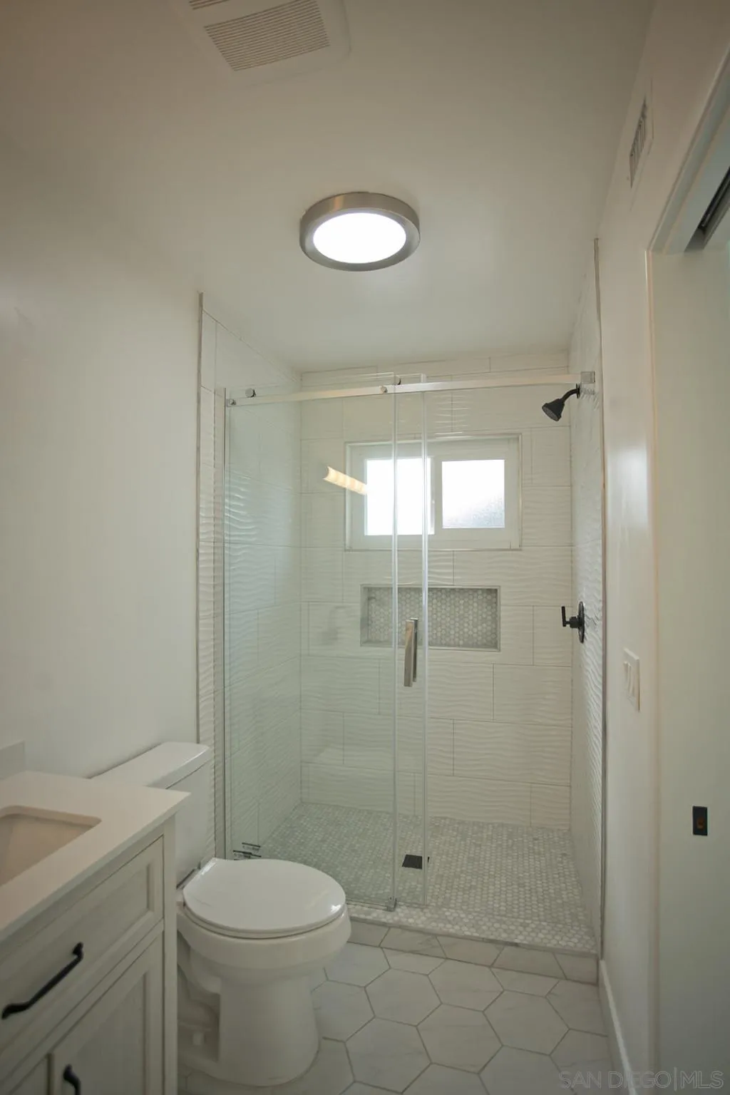 10151 Sierra Madre Road Spring Valley, CA 91977 - Photo 17 of 25 Gallery Image 17