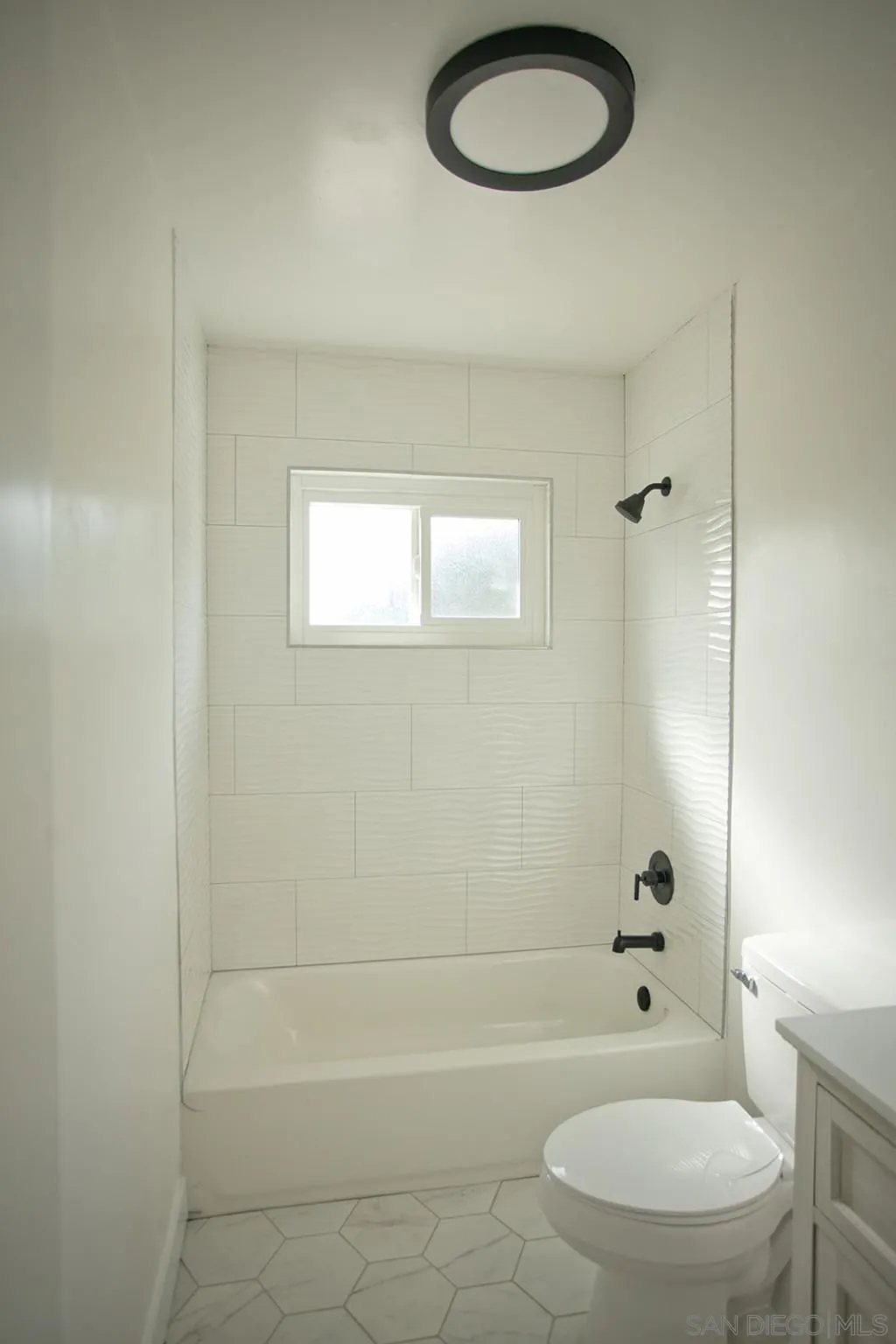 10151 Sierra Madre Road Spring Valley, CA 91977 - Photo 10 of 25 Gallery Image 10