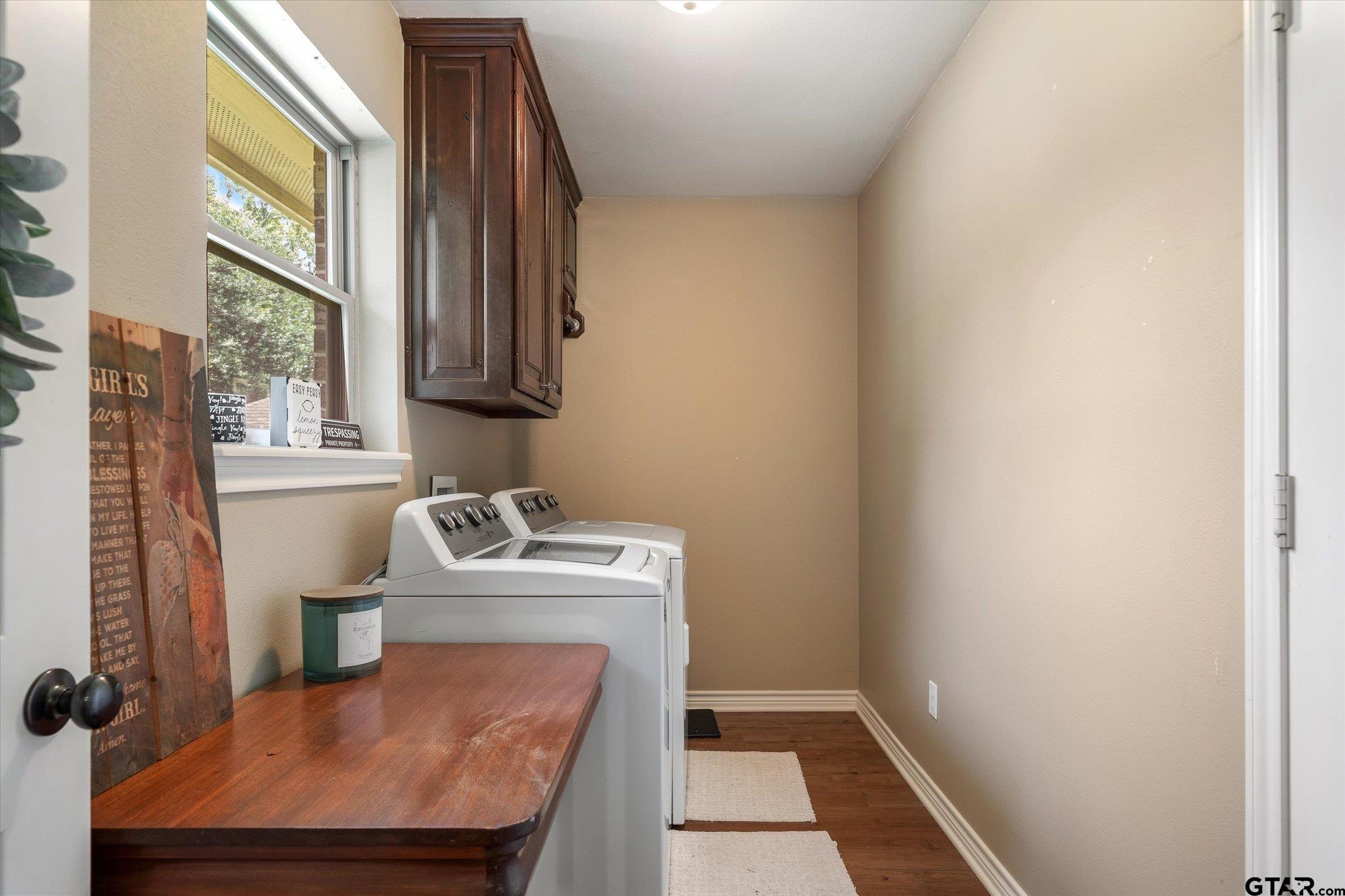 300 Noonday Road Chandler, TX 75758 - Photo 10 of 19 a bathroom with a sink a toilet and mirror