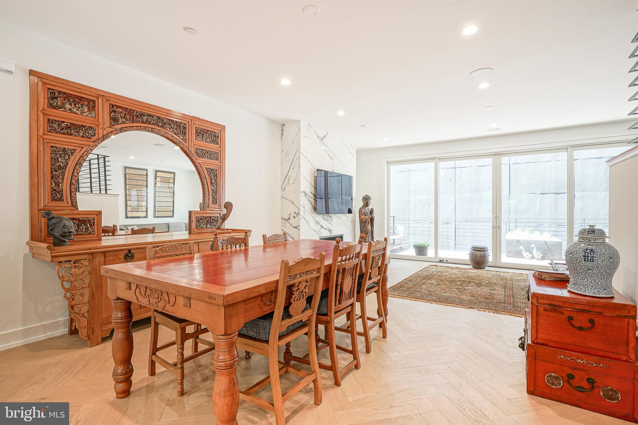 622 South Clarion Street Philadelphia, PA 19147 - Photo 9 of 57 Elegant dining space with natural light.
