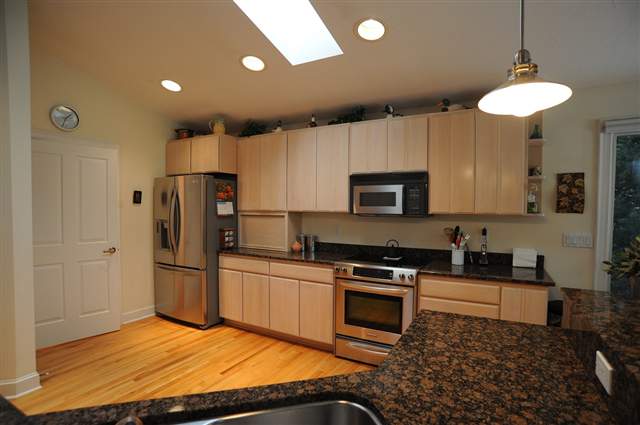 202 Harbor View Lane Seneca, SC 29672 - Photo 11 of 25 Gallery Image 11