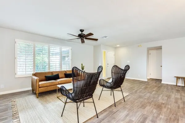 $4,400 | 2218 East Cactus Wren Drive, Phoenix, AZ 85020