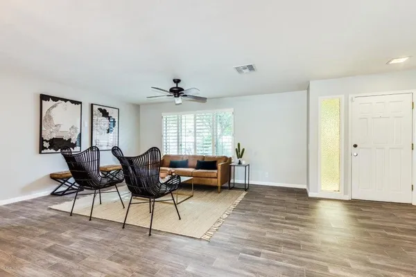 $4,400 | 2218 East Cactus Wren Drive, Phoenix, AZ 85020