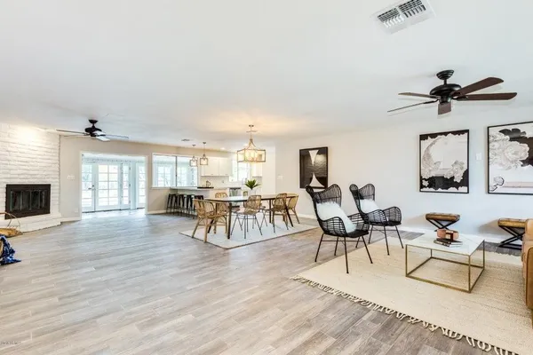 $4,400 | 2218 East Cactus Wren Drive, Phoenix, AZ 85020