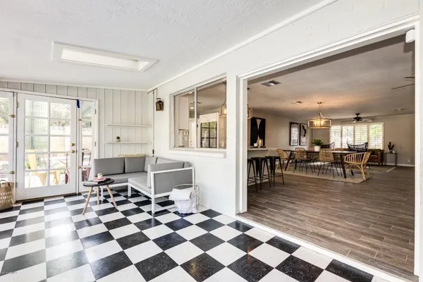 $4,400 | 2218 East Cactus Wren Drive, Phoenix, AZ 85020