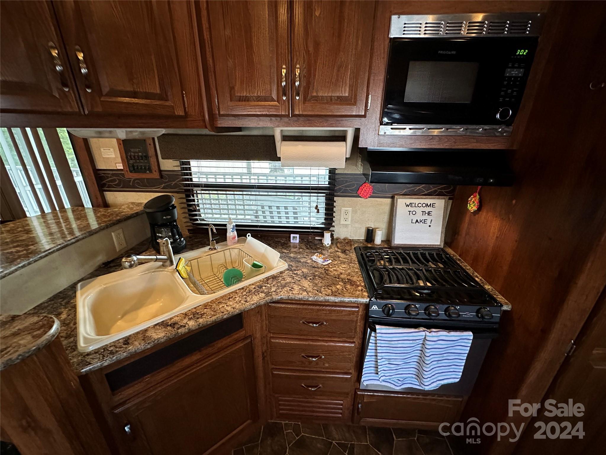 113 Hummingbird Circle New London, NC 28127 - Photo 11 of 47